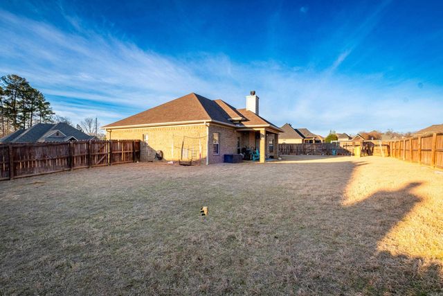 2805 Coldwater Dr, Benton, AR 72019