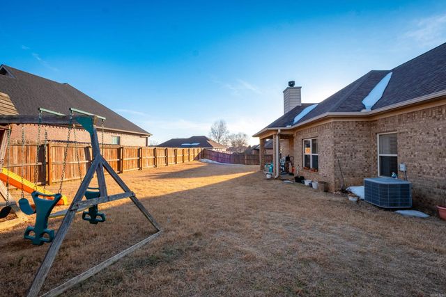 2805 Coldwater Dr, Benton, AR 72019