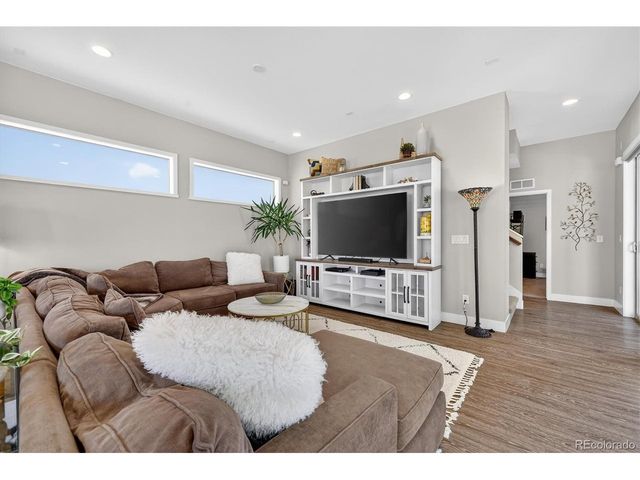 1912 W 68th Ave, Denver, CO 80221