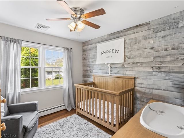 8 Madoc Trl, Jefferson Twp., NJ 07438