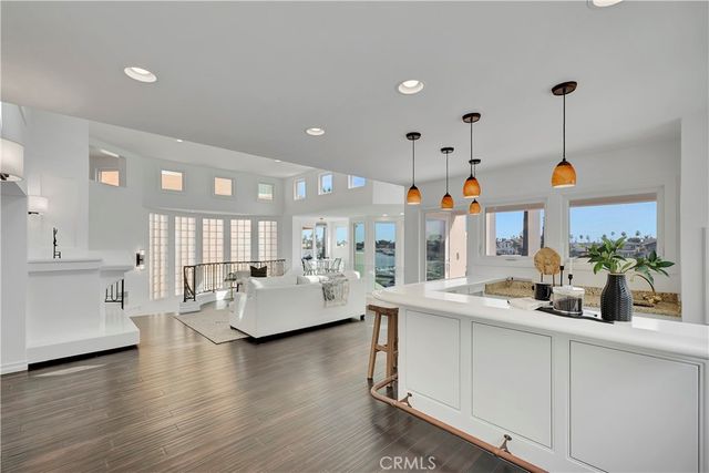 265 Bay Shore, Long Beach, CA 90803