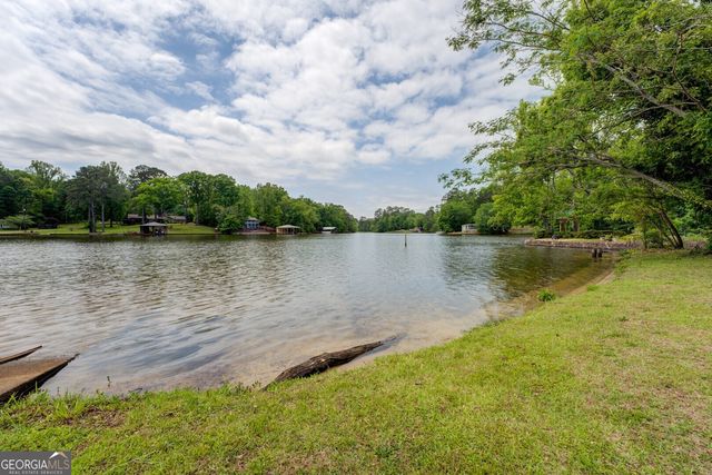 114 Mabry Road, Jackson, GA 30233