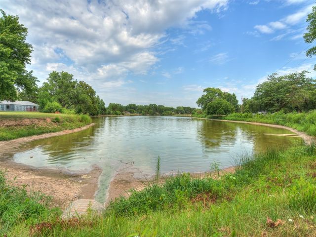 430 Murphy Drive, Crescent, OK 73028