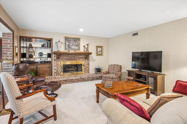 6991 Helsem Way 168, Dallas, TX 75230