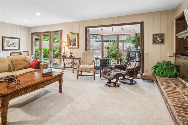 6991 Helsem Way 168, Dallas, TX 75230