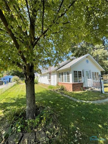 5523 Fenwick Drive, Toledo, OH 43623