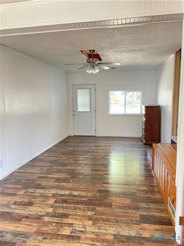 5523 Fenwick Drive, Toledo, OH 43623