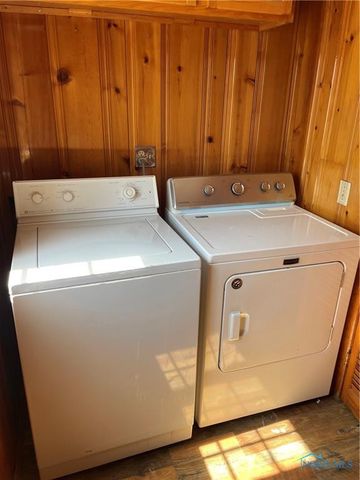 5523 Fenwick Drive, Toledo, OH 43623