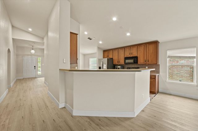 4516 Fox Sedge Lane, Denton, TX 76208