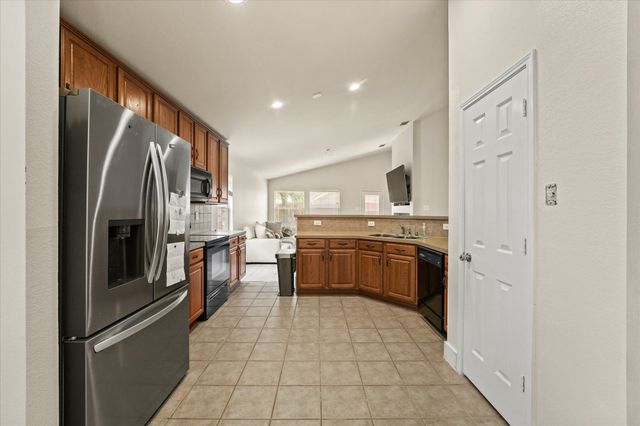 4516 Fox Sedge Lane, Denton, TX 76208