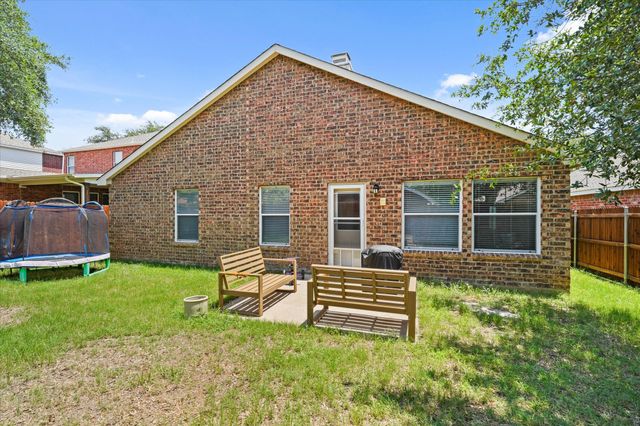 4516 Fox Sedge Lane, Denton, TX 76208