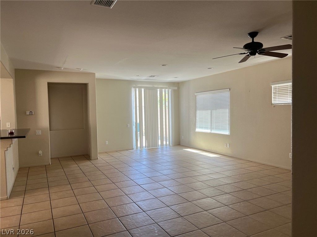 2990 Tara Murphy Drive, Henderson, NV 89044 — photo 2