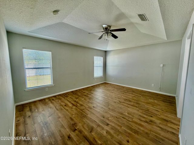 929 RAINDROP Lane, Middleburg, FL 32068