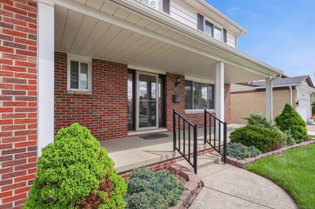 4021 Augustine Drive, Sterling Heights, MI 48310