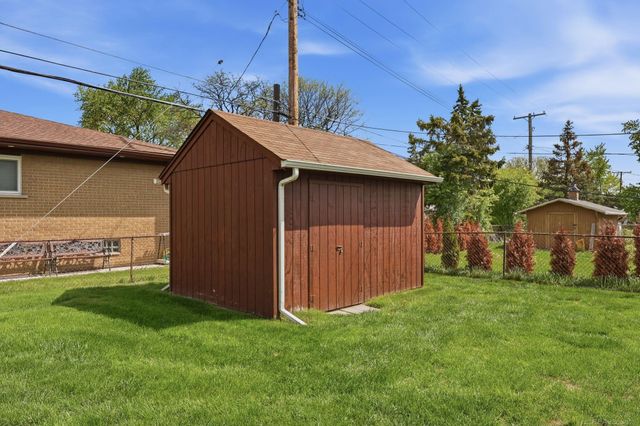 4021 Augustine Drive, Sterling Heights, MI 48310