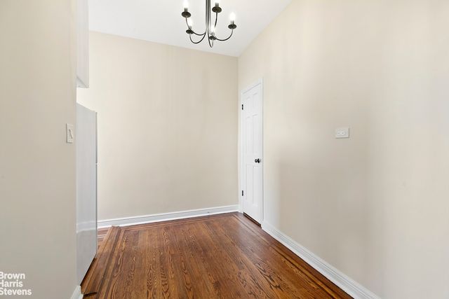 140 E 95th St Apt 5C, New York City, NY 10128