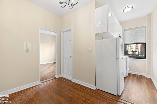 140 E 95th St Apt 5C, New York City, NY 10128