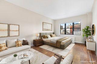 140 E 95th St Apt 5C, New York City, NY 10128