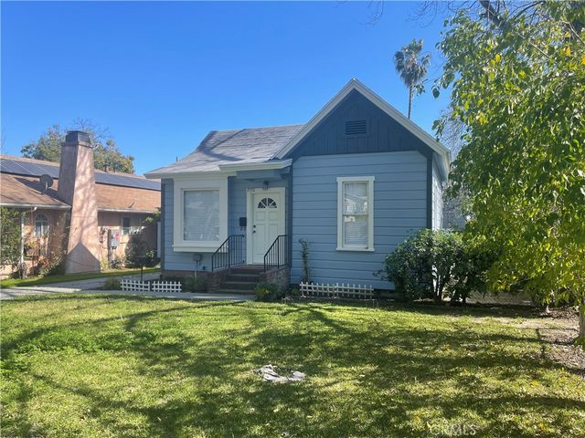 1570 Locust Street, Pasadena, CA 91106