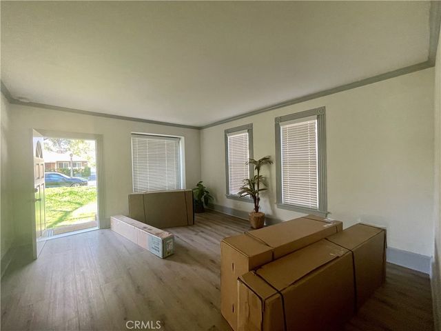 1570 Locust Street, Pasadena, CA 91106