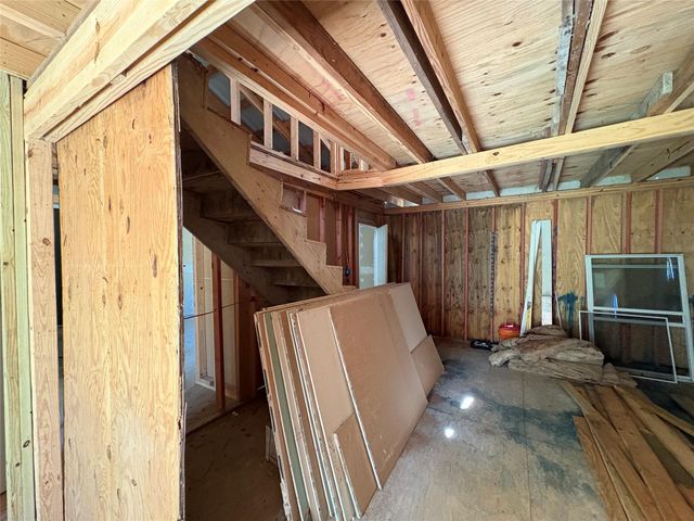 1300 Cherry Creek Drive, Shepherd, TX 77371