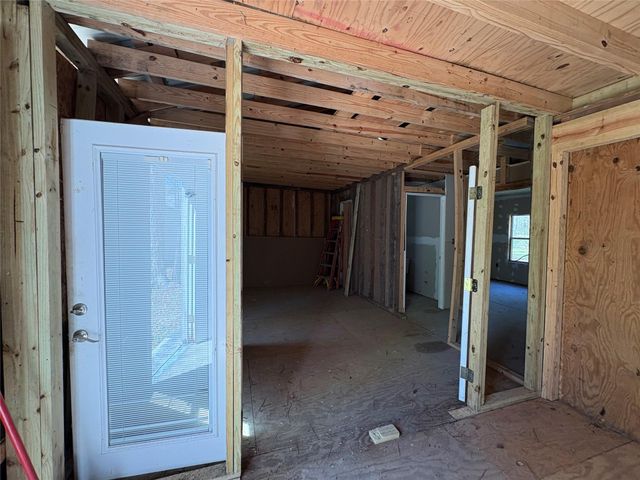 1300 Cherry Creek Drive, Shepherd, TX 77371