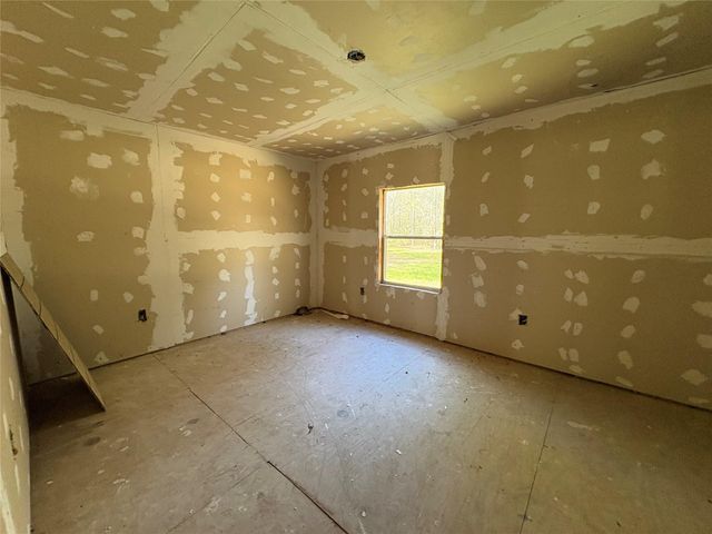 1300 Cherry Creek Drive, Shepherd, TX 77371