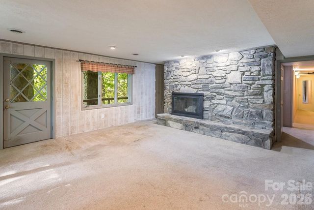 1126 Scenic Circle, Waynesville, NC 28786