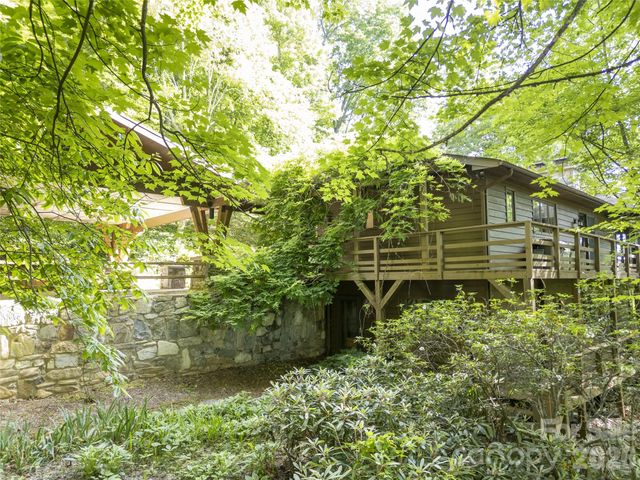1126 Scenic Circle, Waynesville, NC 28786