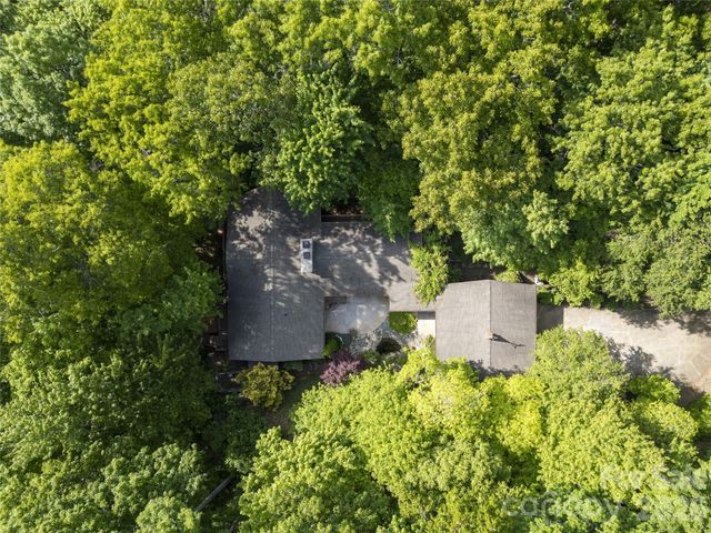 1126 Scenic Circle, Waynesville, NC 28786