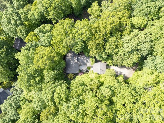 1126 Scenic Circle, Waynesville, NC 28786
