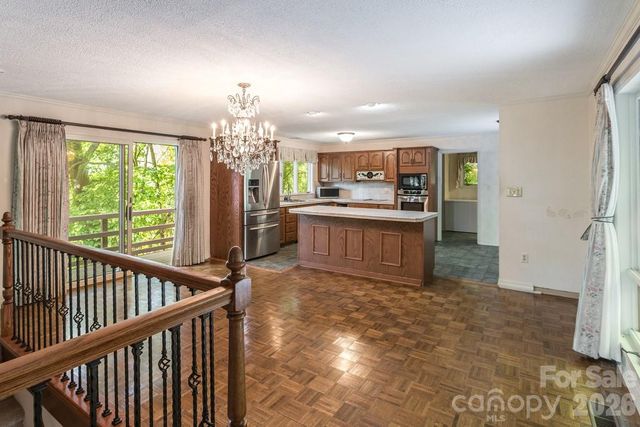 1126 Scenic Circle, Waynesville, NC 28786