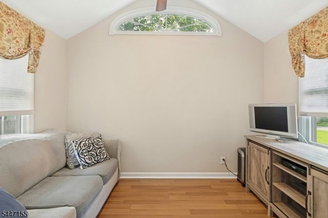 2640 Crest Ln, Scotch Plains Twp., NJ 07076