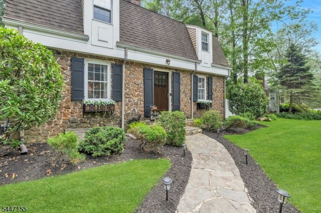2640 Crest Ln, Scotch Plains Twp., NJ 07076