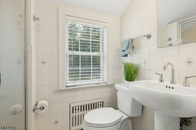 2640 Crest Ln, Scotch Plains Twp., NJ 07076