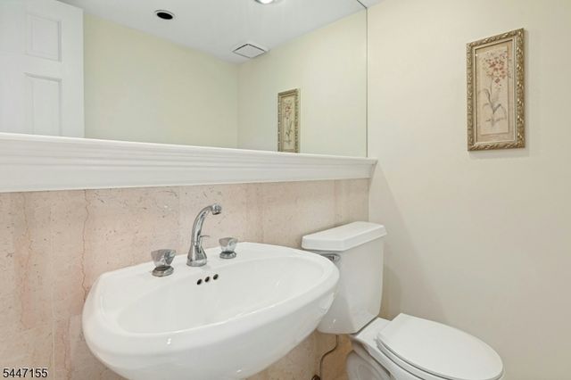 2640 Crest Ln, Scotch Plains Twp., NJ 07076