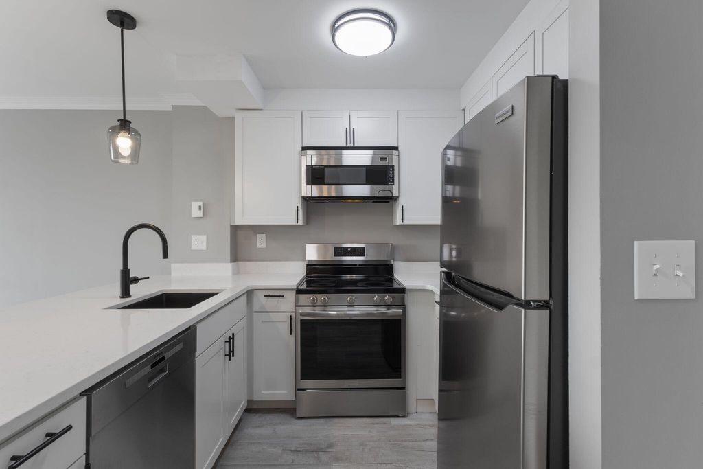 148 Breakwater Drive 619, South Portland, ME 04106 — photo 3