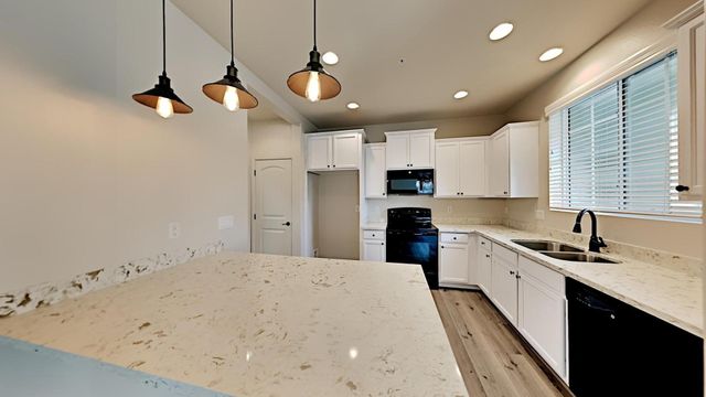 4703 E Waterman Street 102, Gilbert, AZ 85297