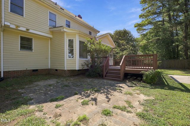 824 Elbridge Drive, Raleigh, NC 27603