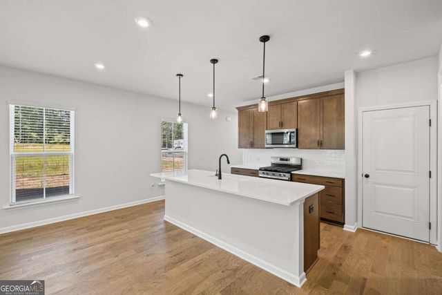 5744 Tillman Way, Powder Springs, GA 30127