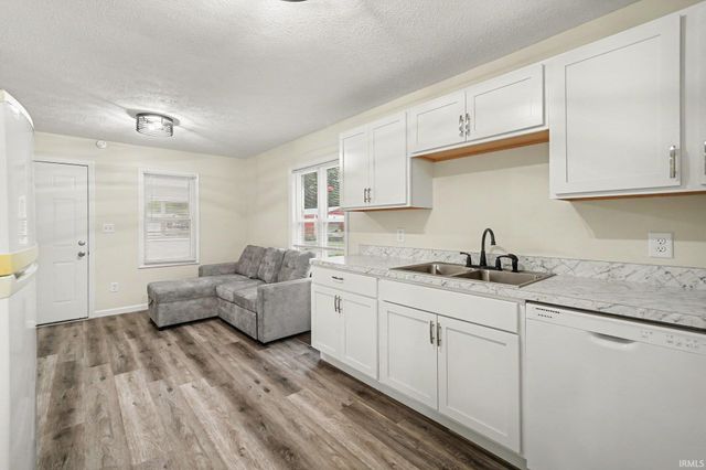 54327 Hastings Street, Elkhart, IN 46514
