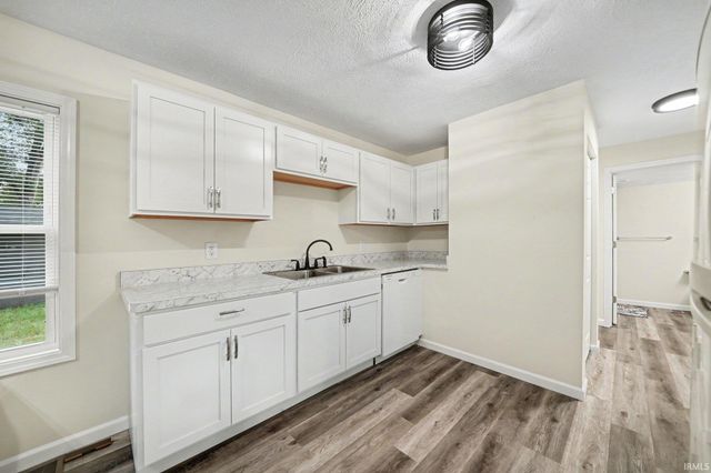54327 Hastings Street, Elkhart, IN 46514