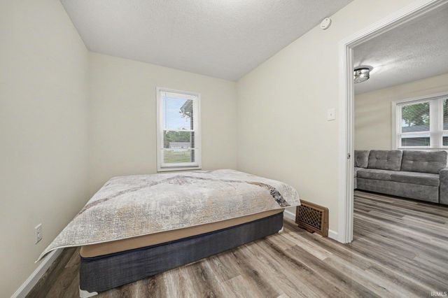 54327 Hastings Street, Elkhart, IN 46514