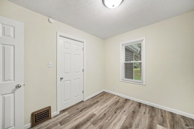 54327 Hastings Street, Elkhart, IN 46514