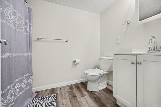 54327 Hastings Street, Elkhart, IN 46514