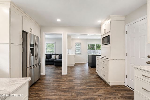 10 Violante Court, Eatontown, NJ 07724