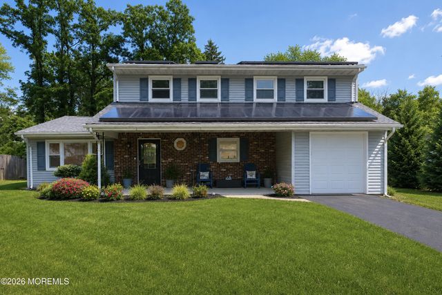 10 Violante Court, Eatontown, NJ 07724