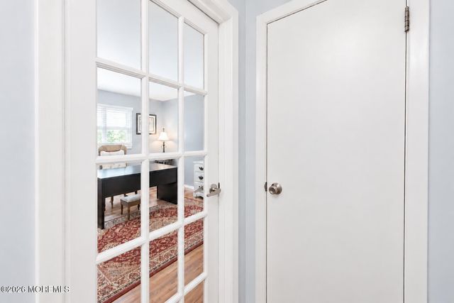 10 Violante Court, Eatontown, NJ 07724
