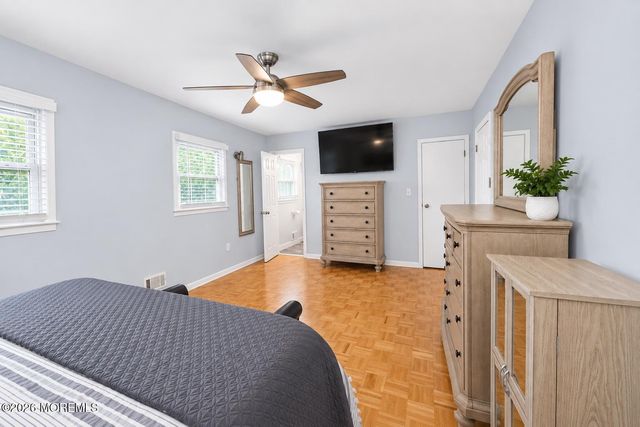 10 Violante Court, Eatontown, NJ 07724