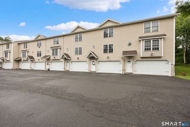180 Grilleytown Road 17, Waterbury, CT 06704